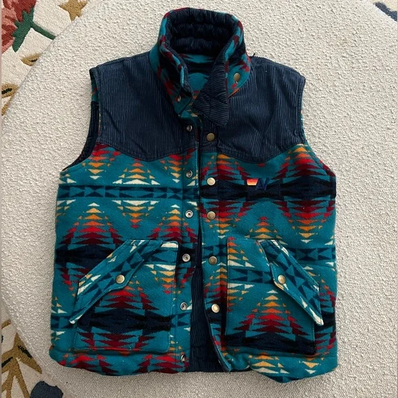Aviator Nation x Pendleton Reversible Corduroy Vest - Picture 2 of 4